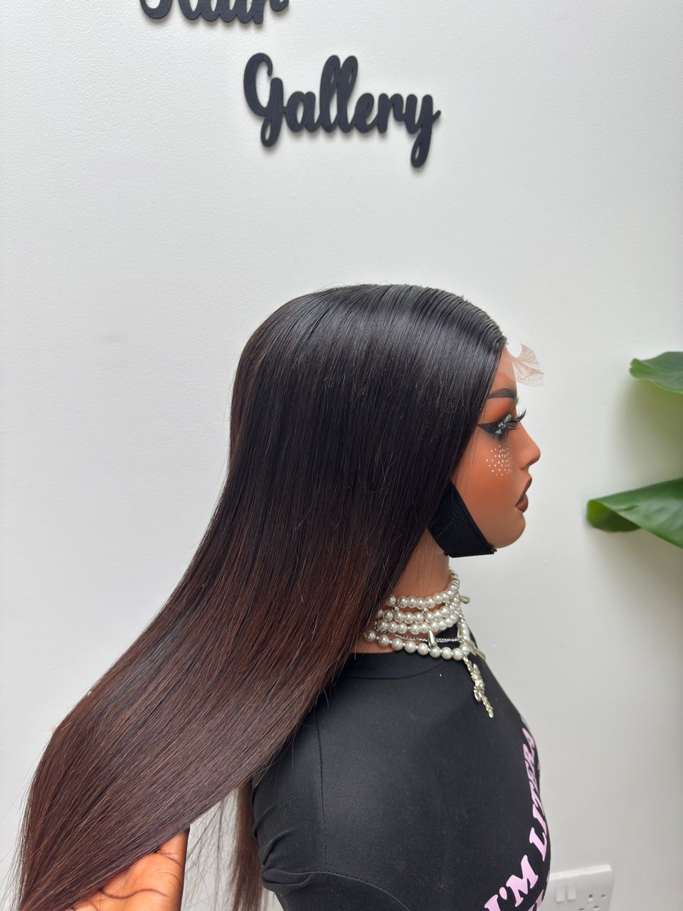 Wig Nosa (18 inches)