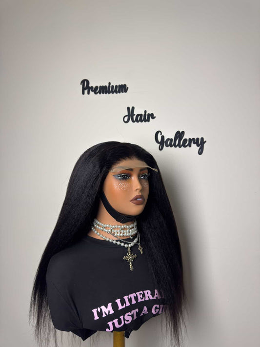 Kinky straight wig (22 inches)