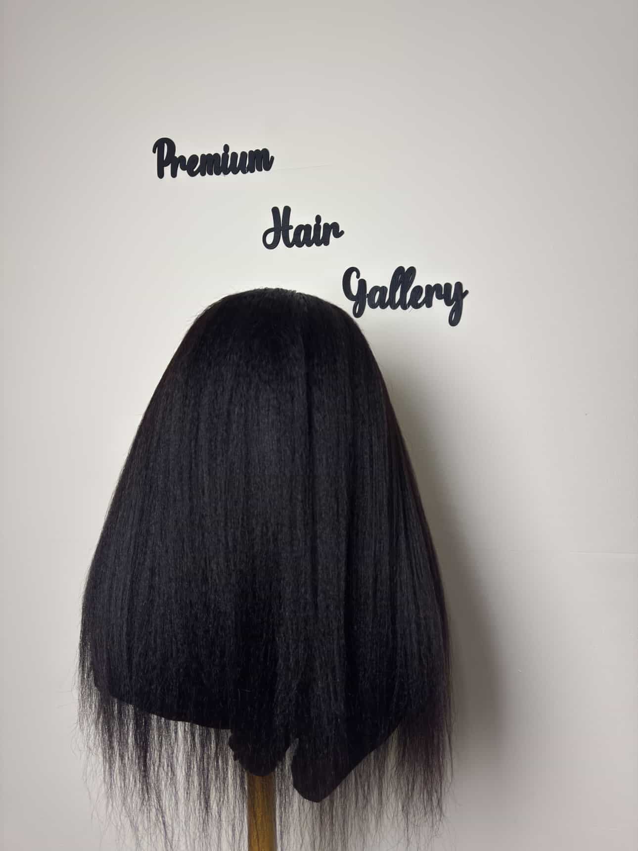 Kinky straight wig (22 inches)